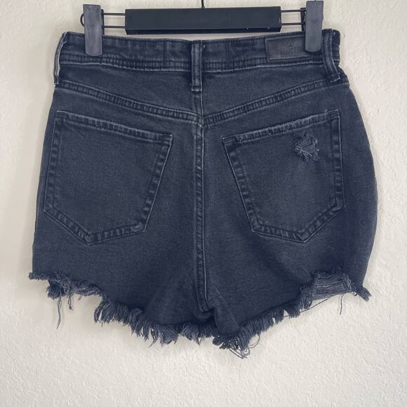 Hollister Curvy Ultra High-Rise Mom Short 3” Washed Black - Size 5/27 - Picture 4 of 5